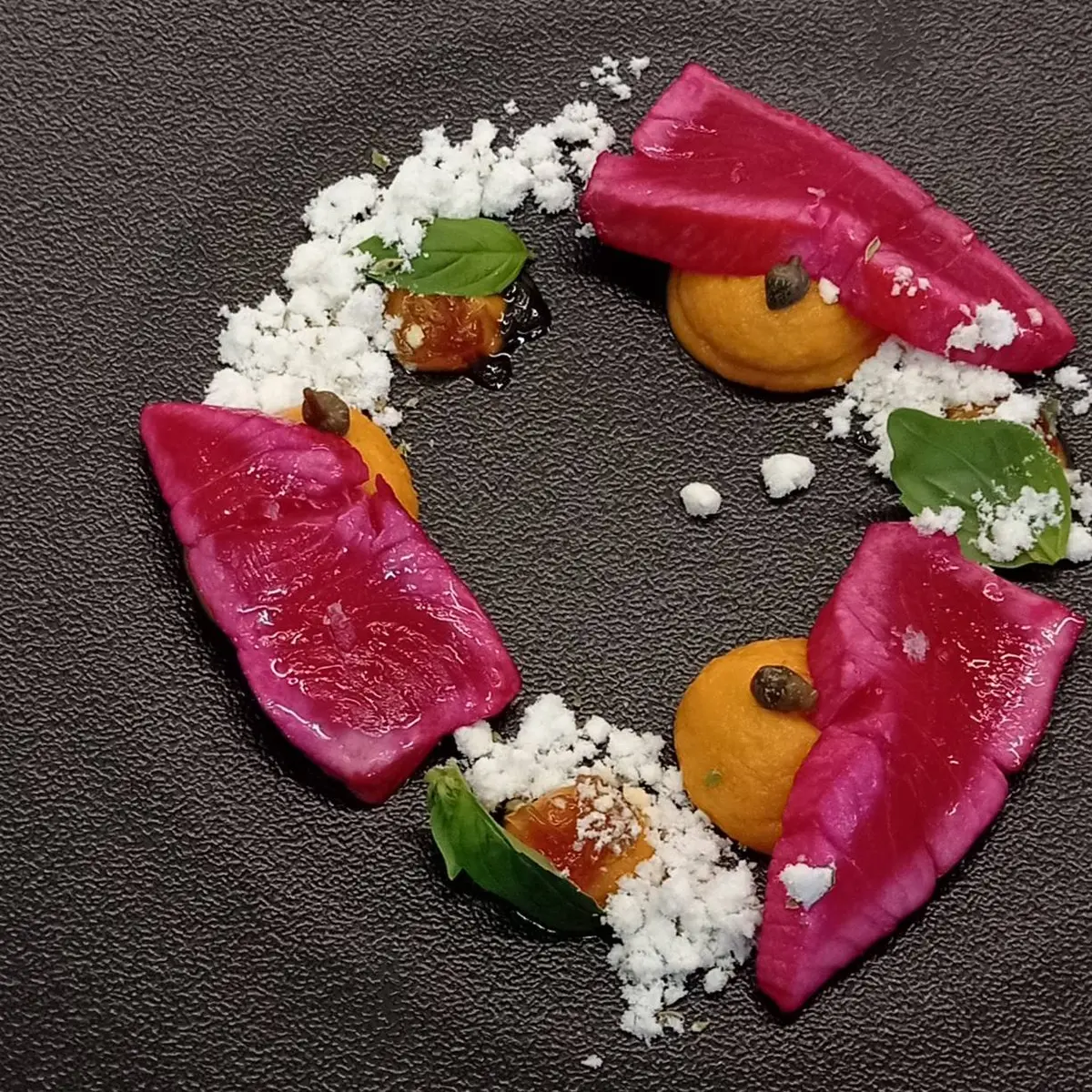 creation thumb for Fake tuna with sweet and sour ganache and tomato sauce