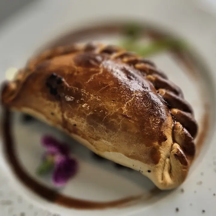 creation thumb for Classic Argentine empanada 🇦🇷