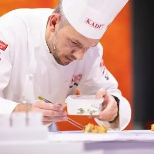 Thomas Pape
