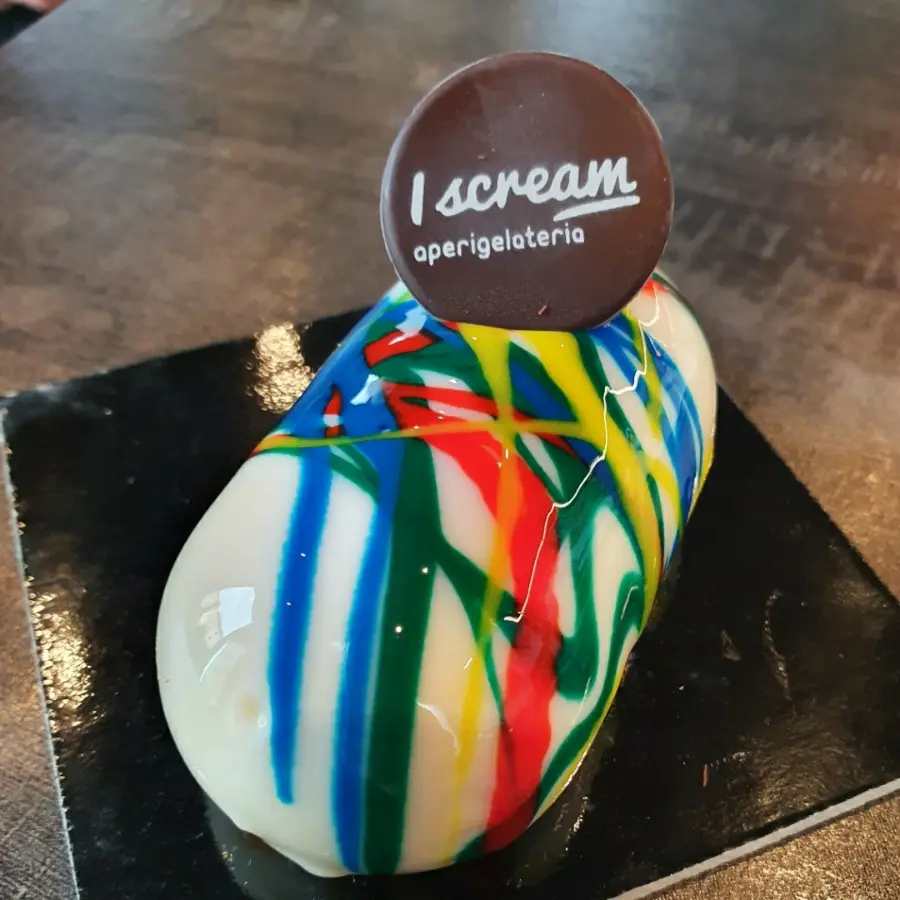creation thumb for It's Carnival time! My new entry: ivoire lemon cream mousse, bitter manjari gianduia cremoux and coffe sponge
