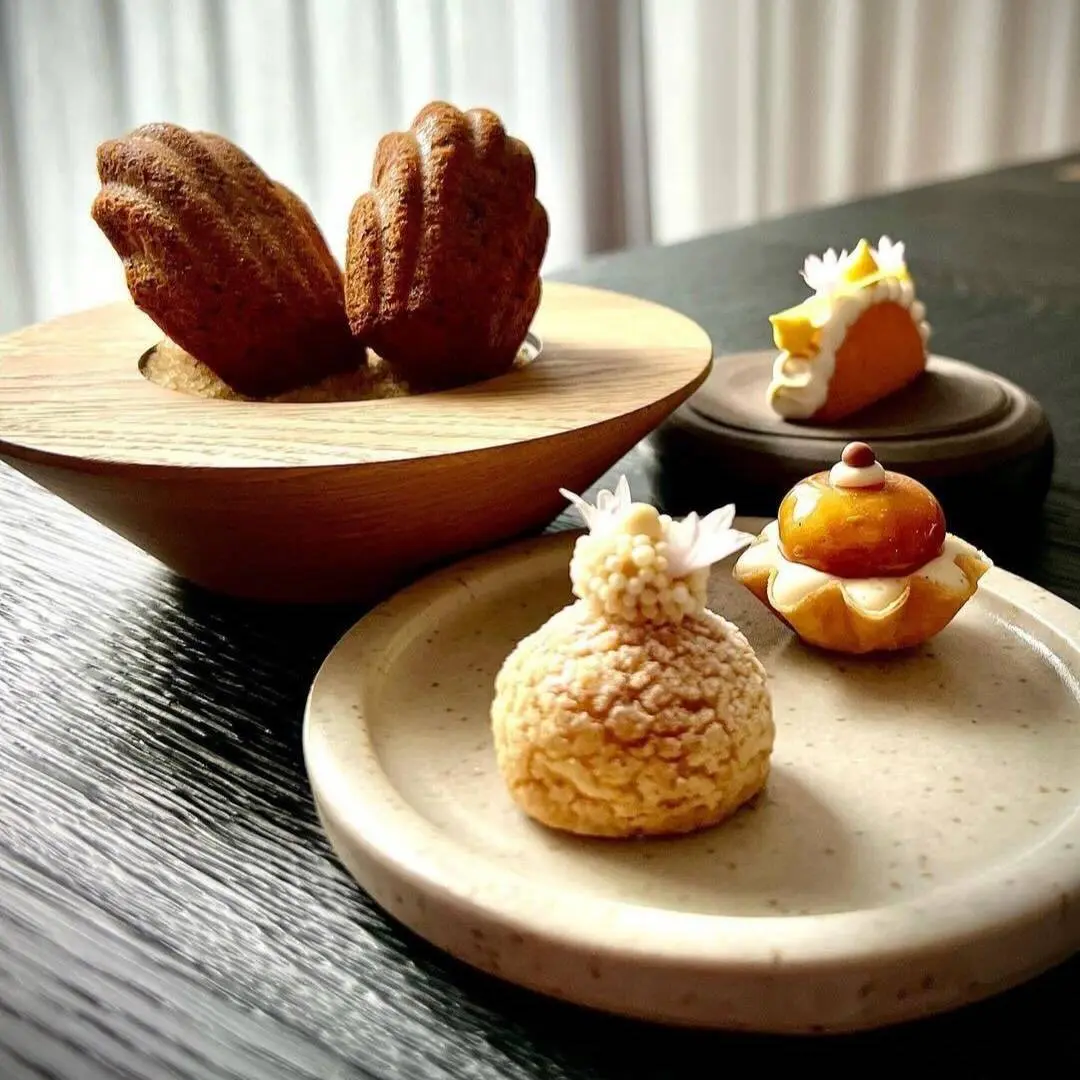 creation thumb for Selection of Petit Fours