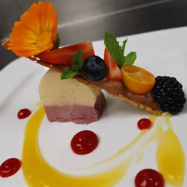 creation thumb for Berry mousse with white chocolate