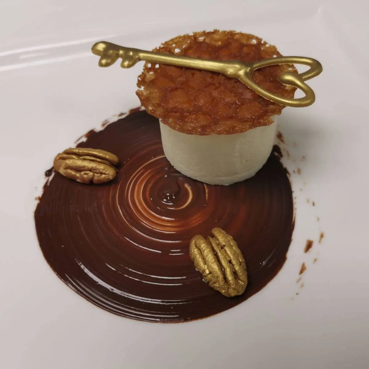 creation thumb for Apricot-vanilla bourbon tartlet with gold-dusted pecans