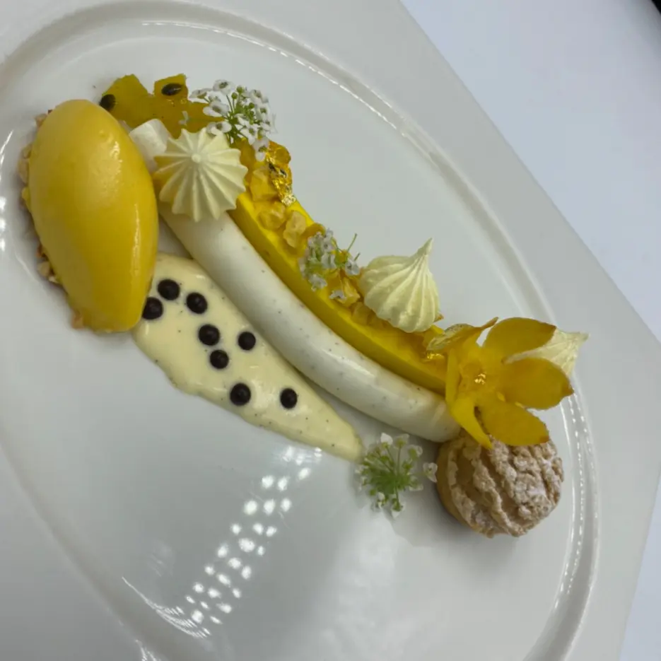 creation thumb for Malvavisco de mango/panna-cotta de vainilla/sorbete de mango