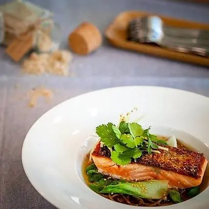 creation thumb for Filet de saumon / Nouilles Soba / Pak choy / Bouillon de Dashi