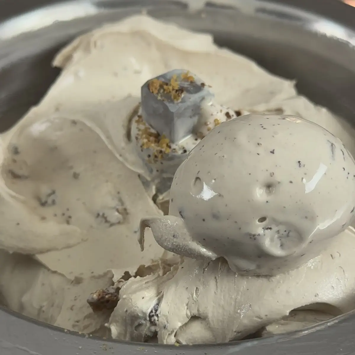 creation thumb for Choco Chip Cookies & Cream Ice Cream