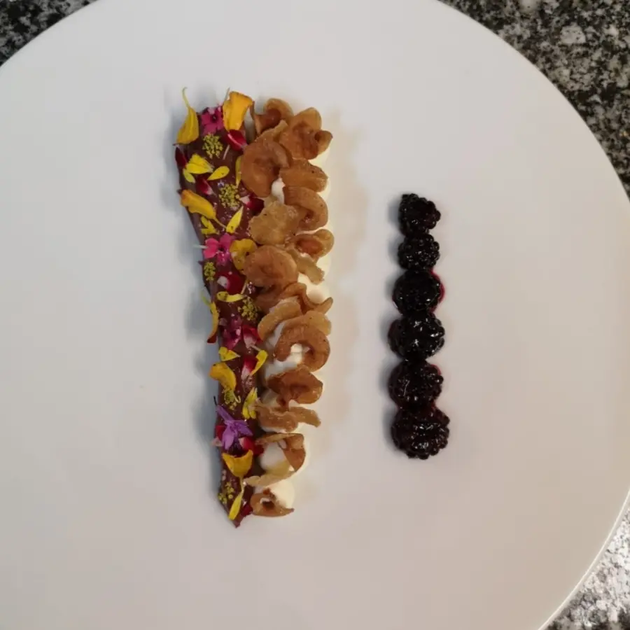 creation thumb for Parsnips /white chocolate /ripe