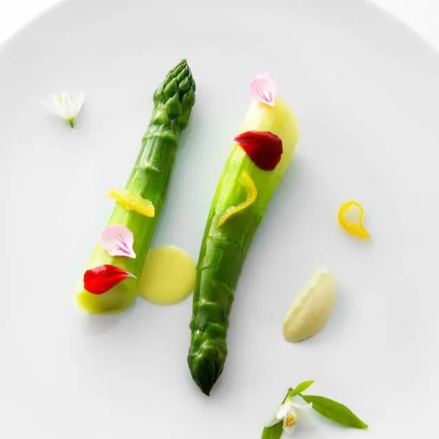 creation thumb for Asparagi con mandorle e agrumi