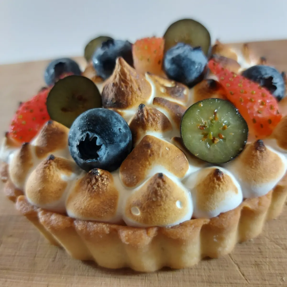 creation thumb for Lemon passionfruit meringue tart 🍋 with fresh berries 🍓