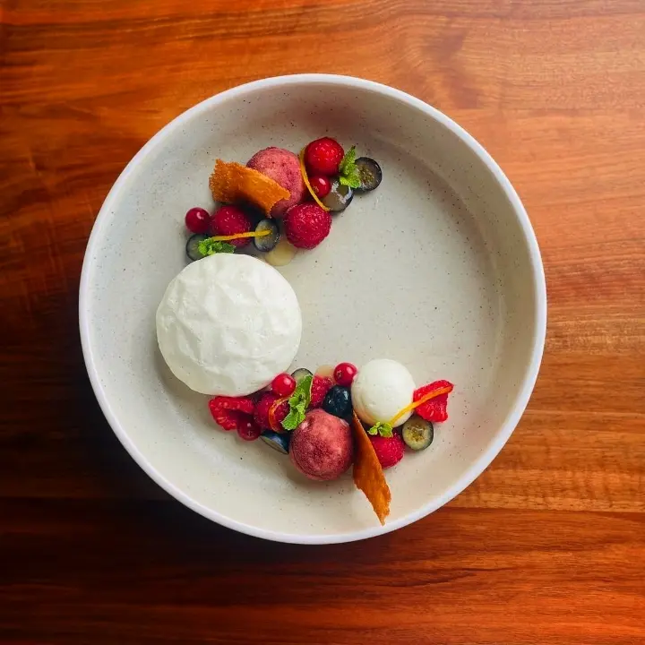 creation thumb for Mousse di mascarpone | Frutti di bosco | Croccante