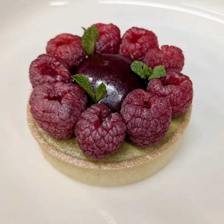 creation thumb for Raspberry Pistachio Tartlet