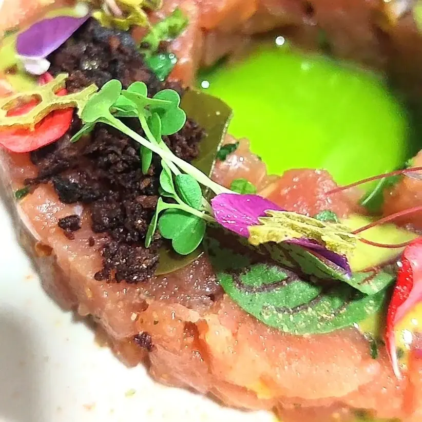 creation thumb for Tuna tartar