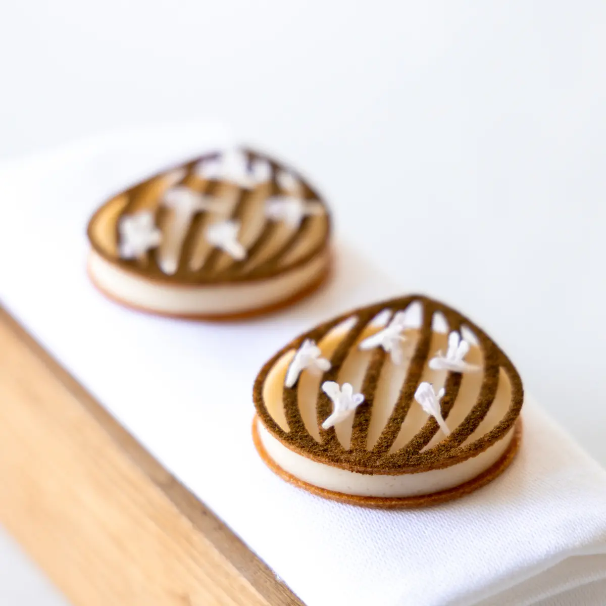 creation thumb for Zwiebel-Tuille Amuse
