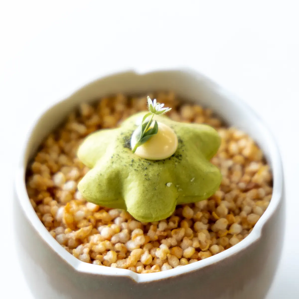 creation thumb for Wild garlic pillow amuse