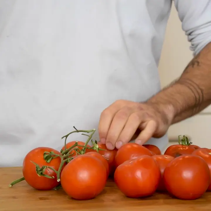creation thumb for Receta de caldo claro de tomate