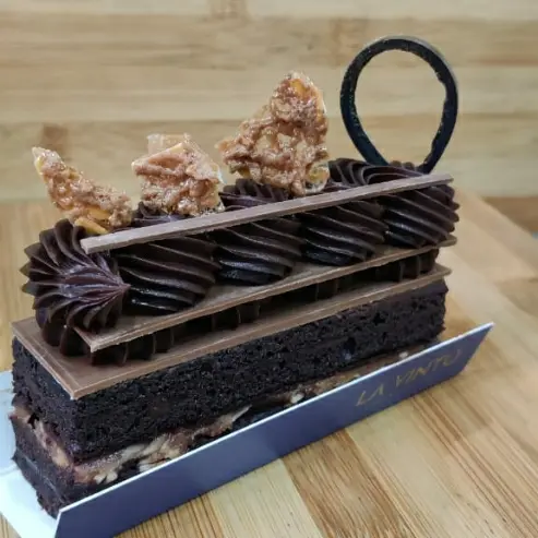 creation thumb for Milk chocolate amand