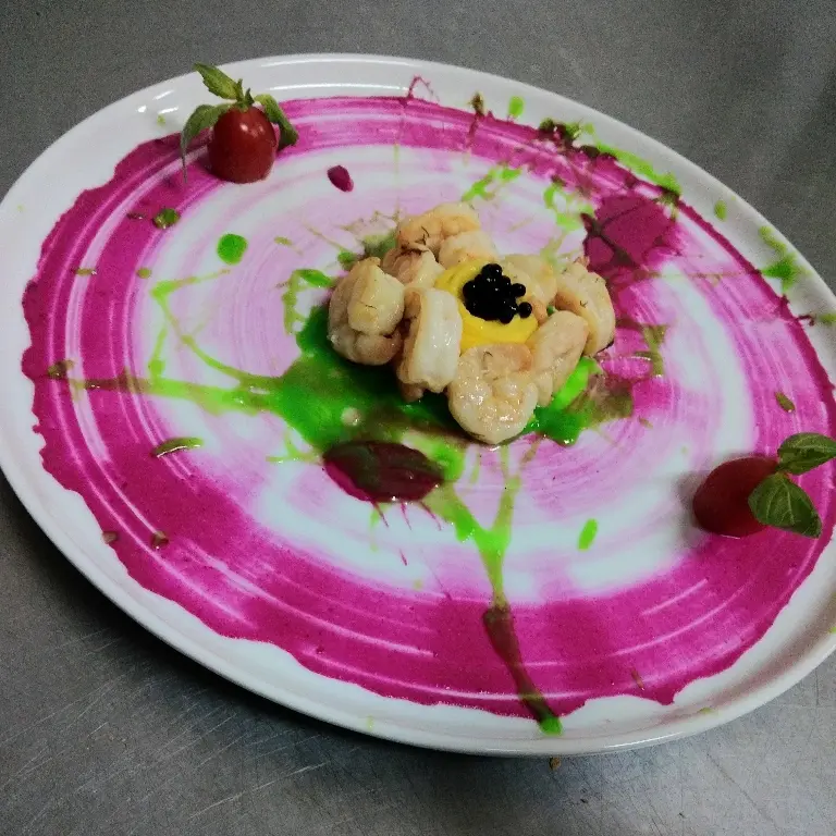 creation thumb for Shrimp with saffron sause and beetroot puree and  caviar