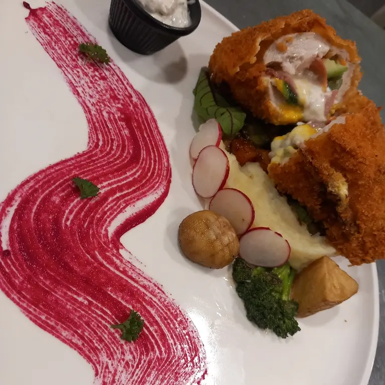 creation thumb for Cordon bleu with fresh vegetables