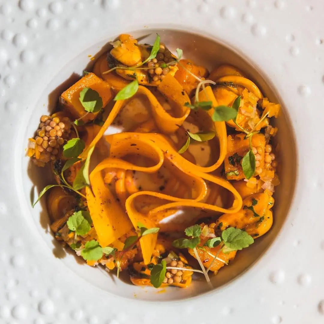 creation thumb for Mussels glazed with Saffron butter, pumpkin mousseline