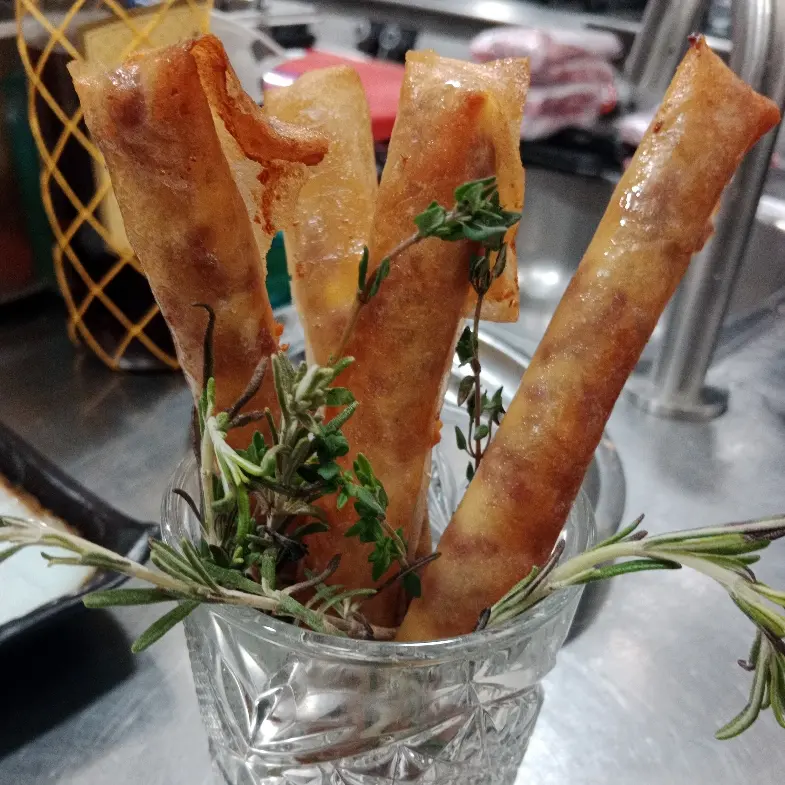 creation thumb for Crispy roll of Iberian sausage and Parmesan