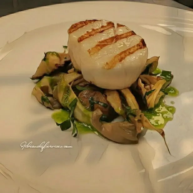 creation thumb for Pan grilled scallops, Mixtures of wild Mushrooms