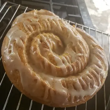 creation thumb for GIANT cinnamon roll cake thing
