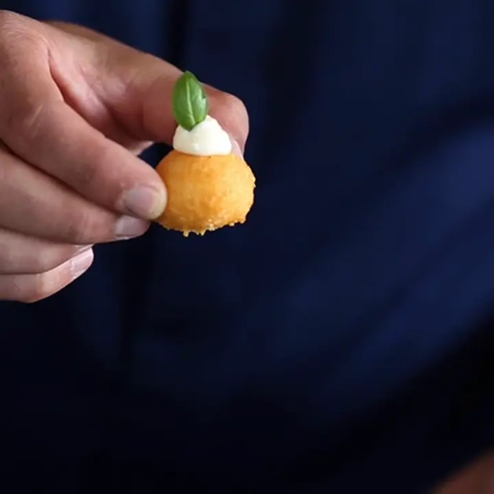 creation thumb for Frittiert Parmesan Bällchen 