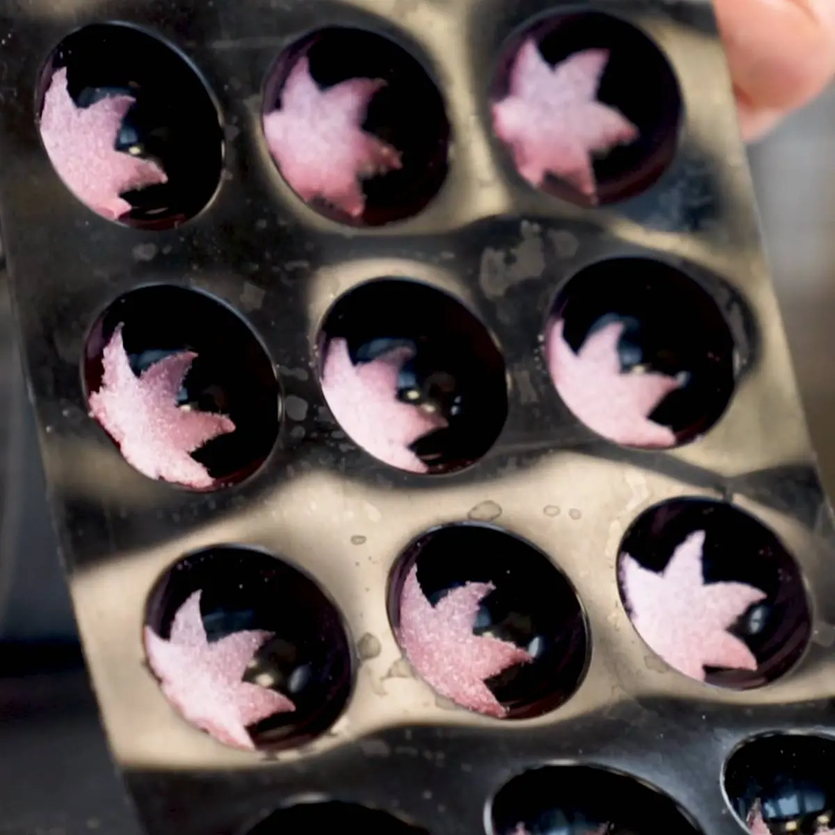 creation thumb for How to: Raspberry Sugar Stars