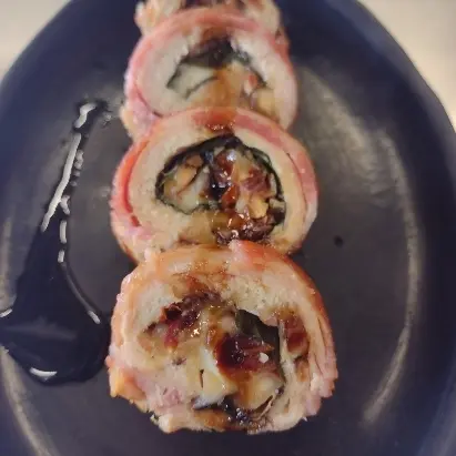 creation thumb for Chicken roulade filled with mozzarella