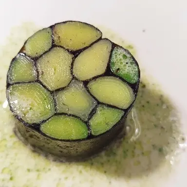 creation thumb for Emulsión de puerro y nori con cilantro