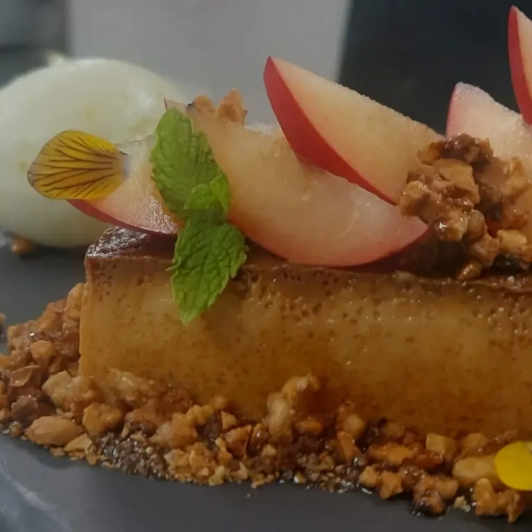creation thumb for Blue cheese pudding,peach& some crusty almonds