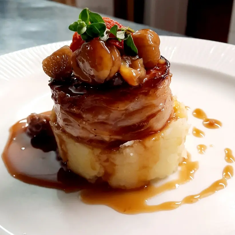 creation thumb for Pork fillet with figs caramelized in vin santo