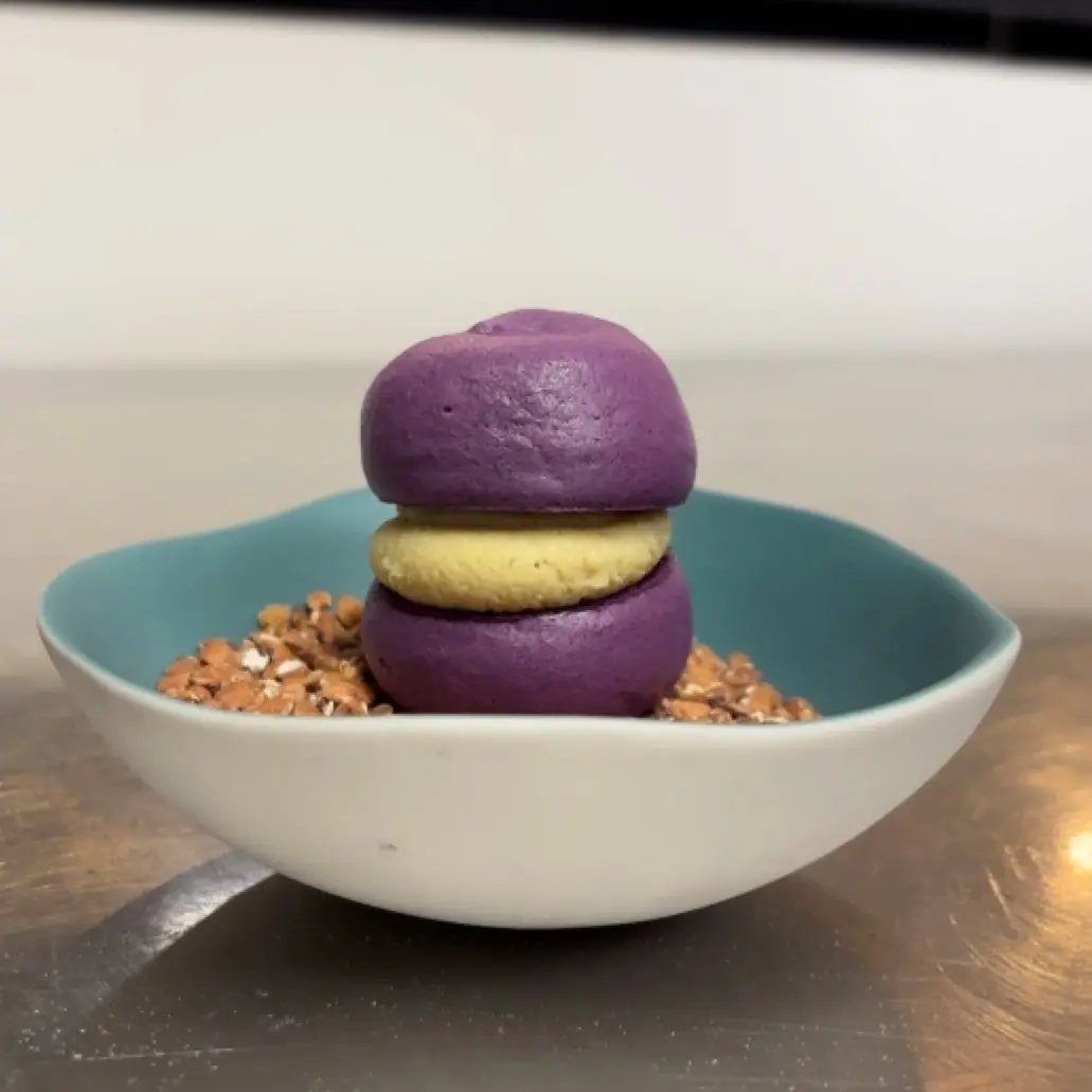 creation thumb for Blackcurrant Macaron
