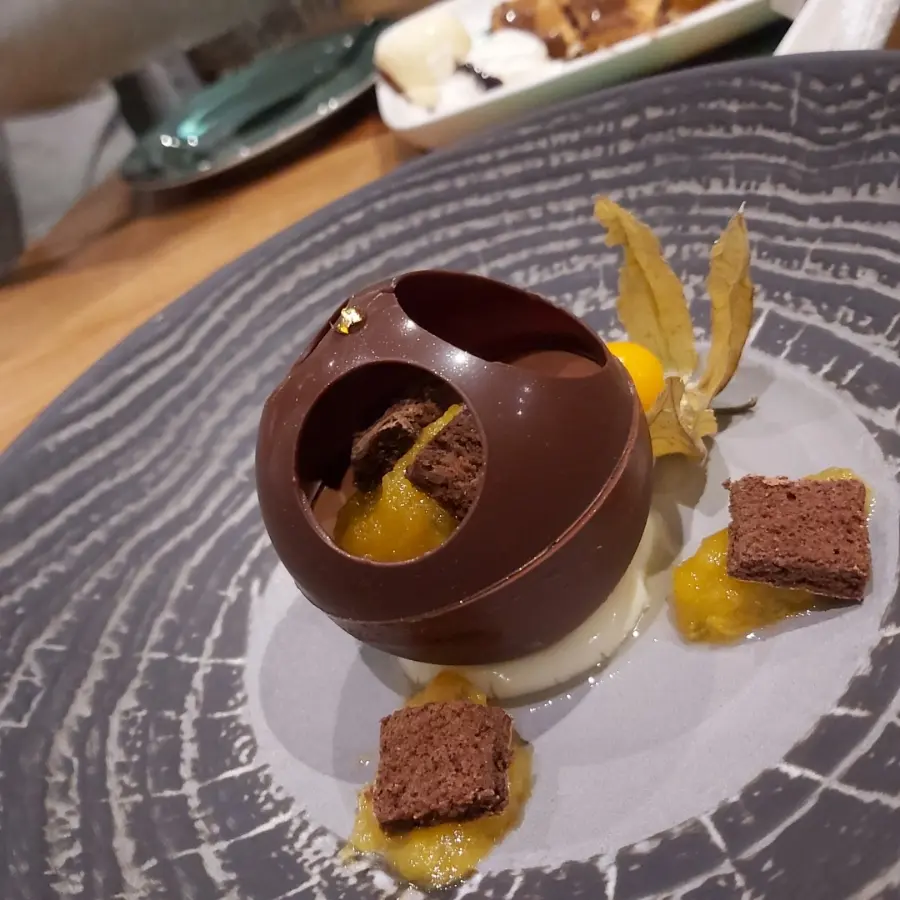 creation thumb for Chocolate sphere