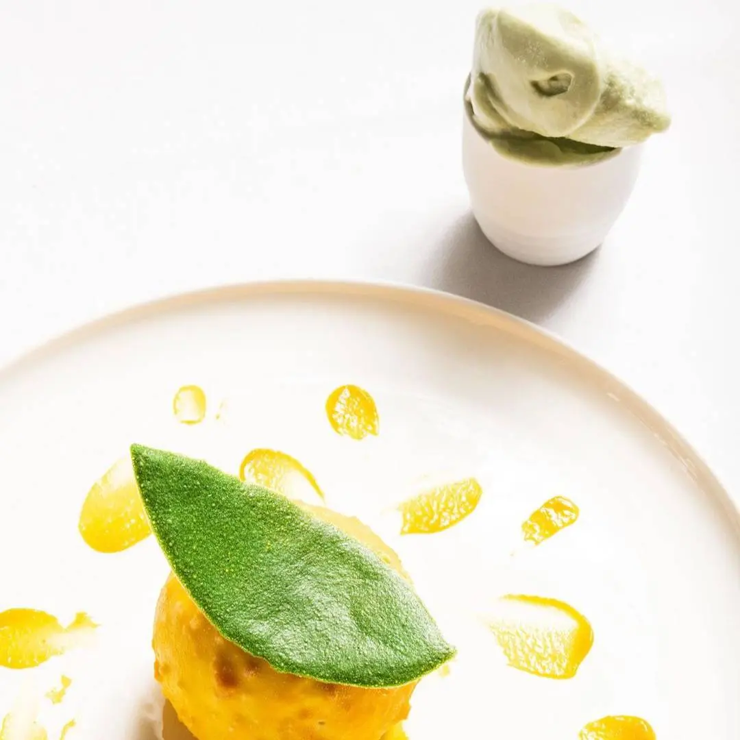 creation thumb for White chocolate sphere filled with sheep's ricotta mousse