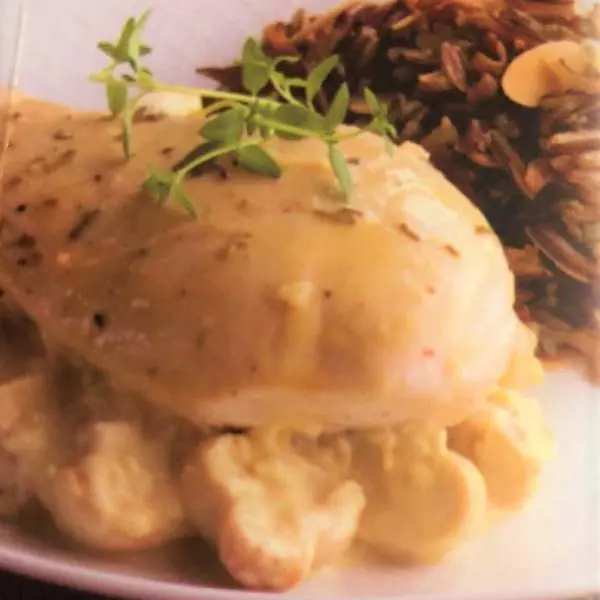 creation thumb for Grilled chicken slices with creamy mushroom sauce and almond rice / professional cooking method Grilled chicken slices with creamy mushroom sauce and almond rice served in international kitchens