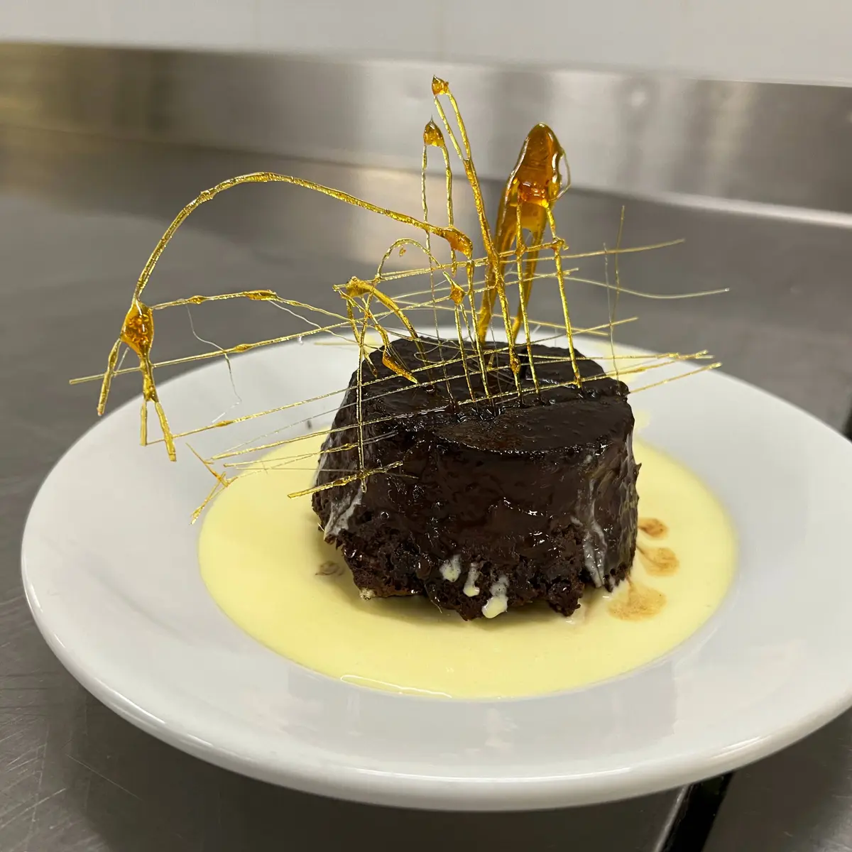 creation thumb for Italian Chocolate Cake with Caramel Art