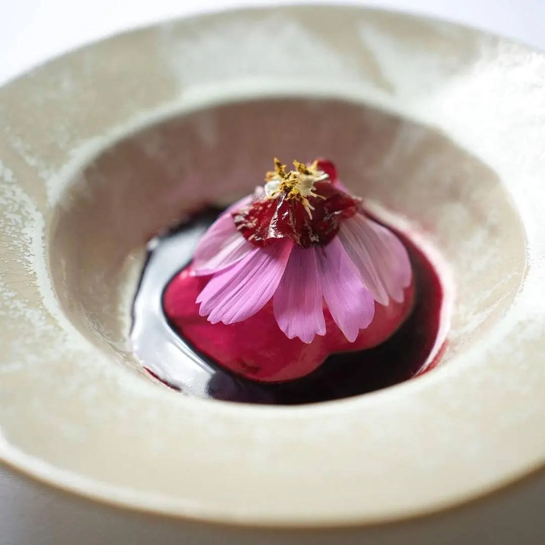 creation thumb for Smoked Beet and Caviar