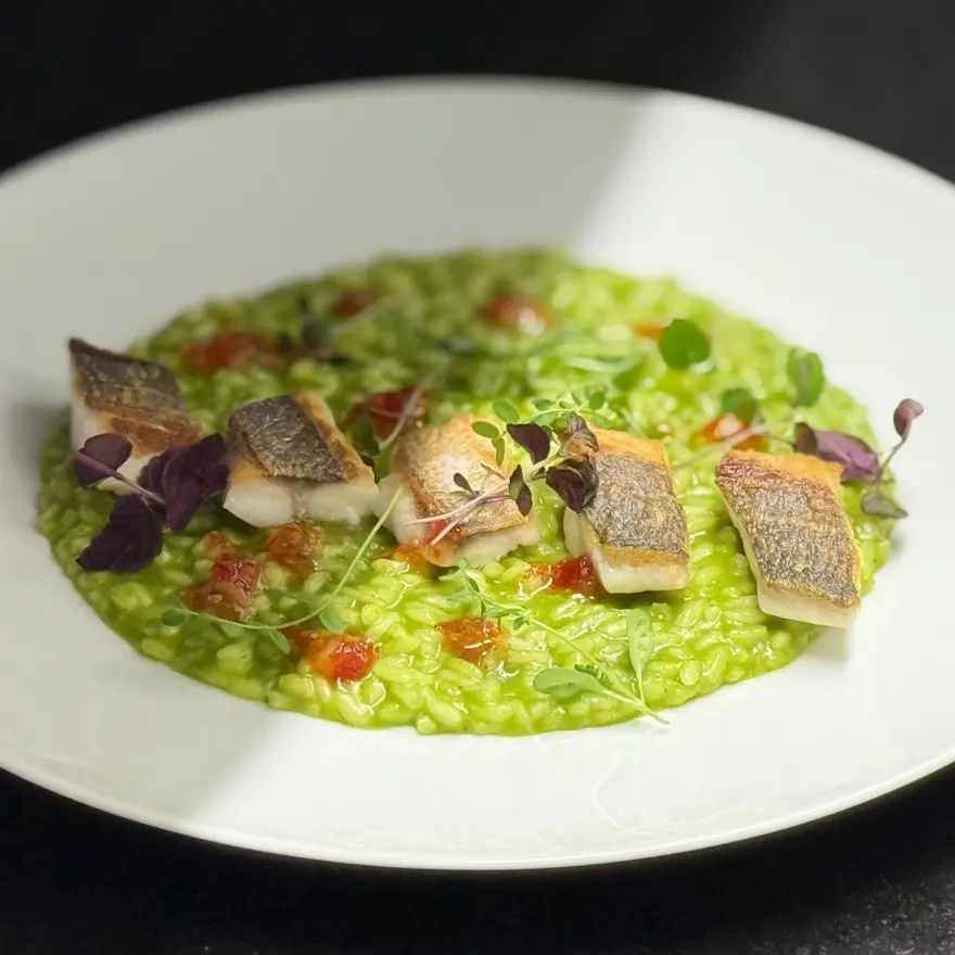 creation thumb for Risotto mit Petersiliencreme, Goldbrasse und m Sweetchili