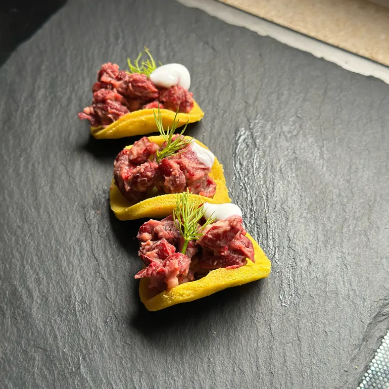 creation thumb for Mini-tacos with red beans tartare