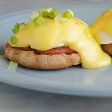 creation thumb for Simple Eggs Benedict