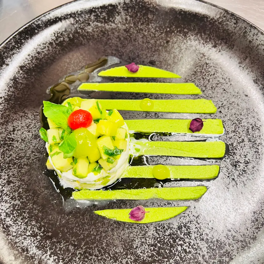 creation thumb for Apple/Burrata/Basil