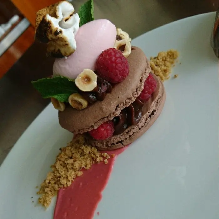 creation thumb for Raspberry hazelnut marshmallow macaron