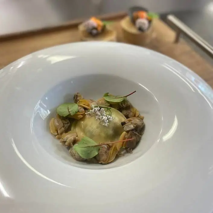 creation thumb for Poached Shellfish with 'Promenade à Kyoto' Tea & Raviole