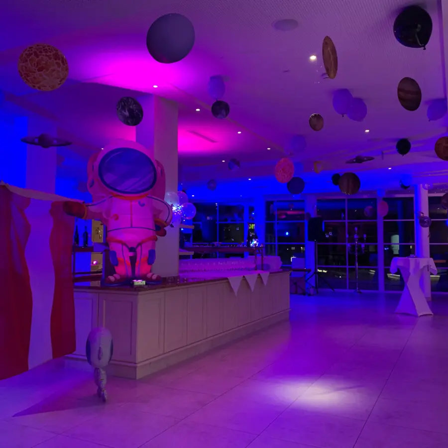 creation thumb for Silvester - SPACE NIGHT 50 Jahre Mondlandung