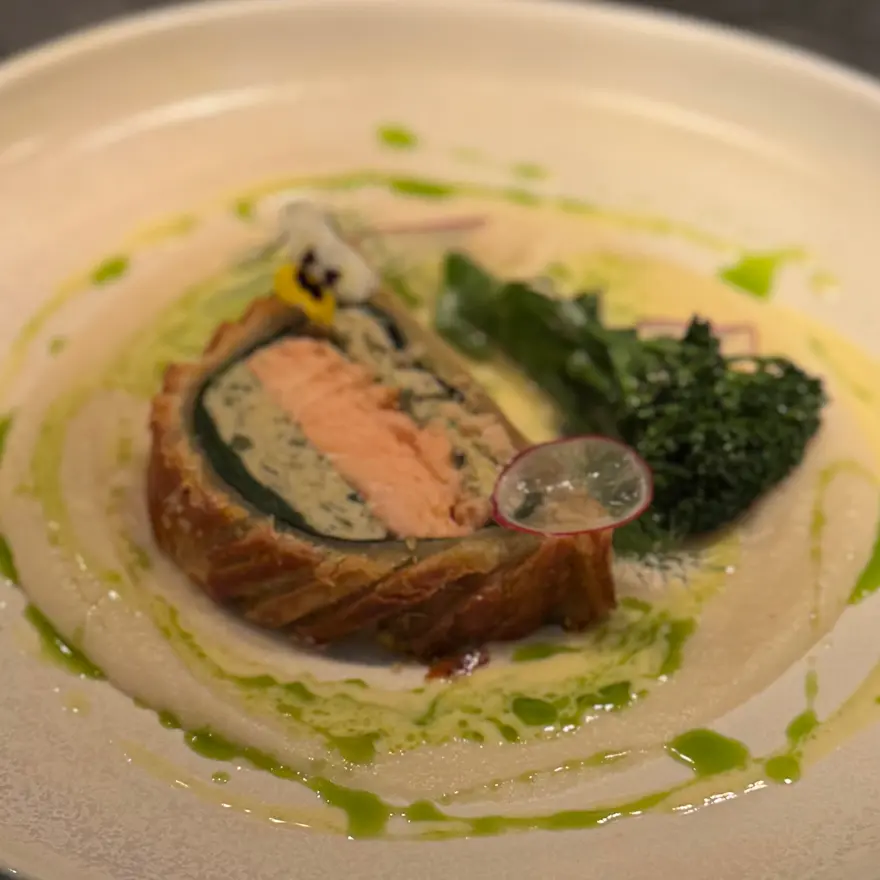 creation thumb for Wellington di Salmone