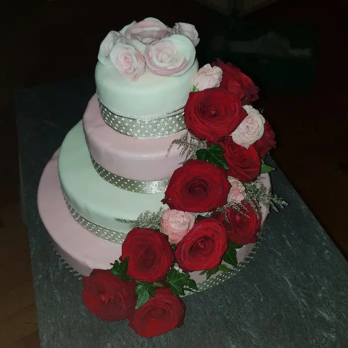 creation thumb for Wedding Cake done by me for my mothers wedding