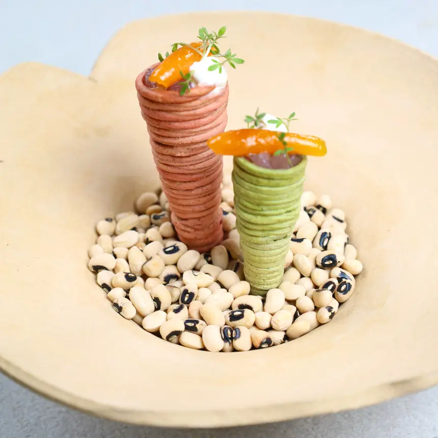 creation thumb for Cone filled with tuna, watercress, caramelized kumquats