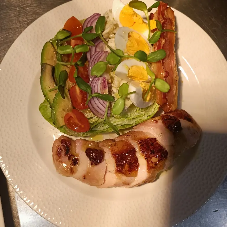 creation thumb for Chicken Cob Salad