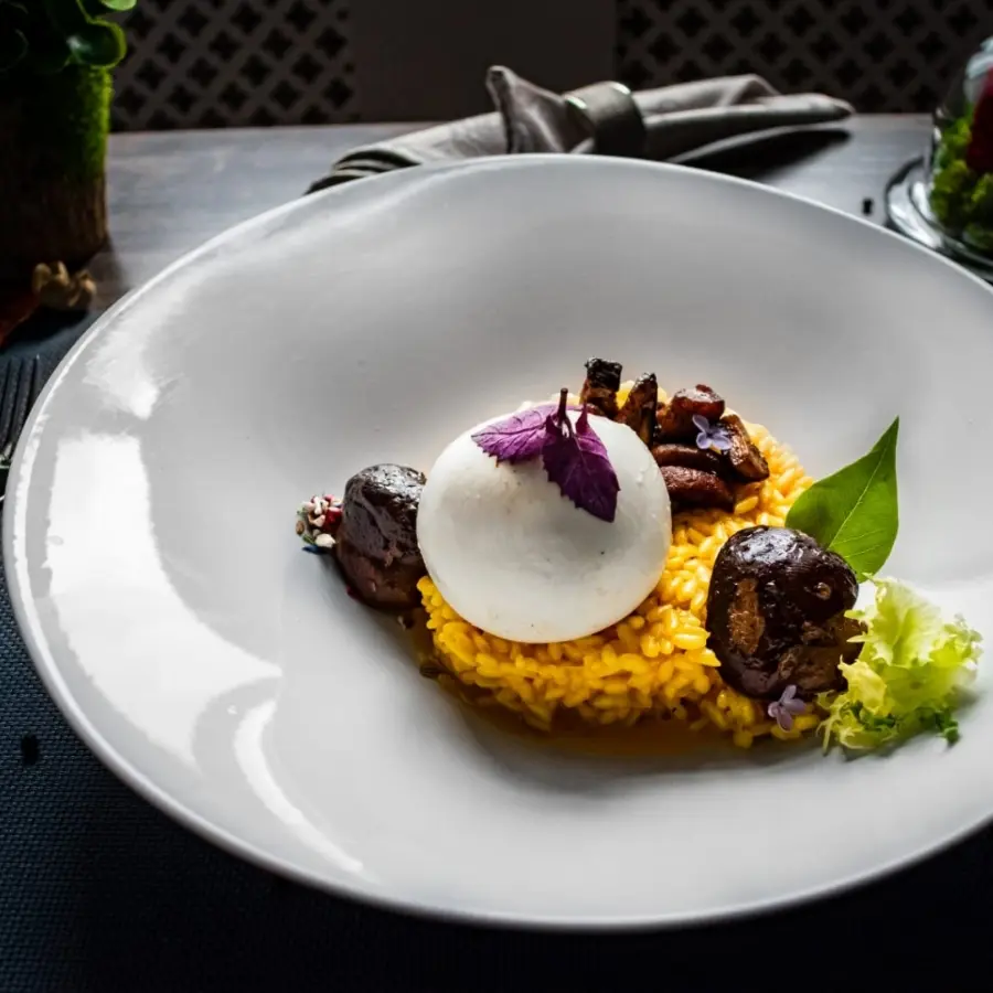 creation thumb for Buratta with safron risotto and funghi porcini